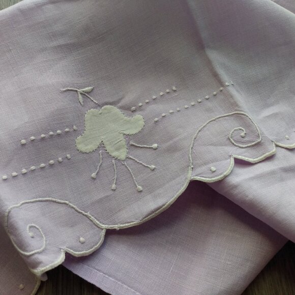 Vintage Mauve Tea Towel Napkin Fuchsia Flower Applique Light Pale Purple - Picture 13 of 13